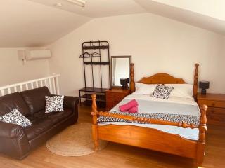 Love Cottage - Glenwood - 2