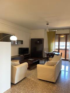 Wood Apartment - Rho - 0