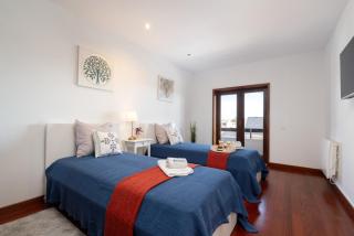 HostWise - Beach Villa with Jacuzzi & Garage - Vila Chã - 6