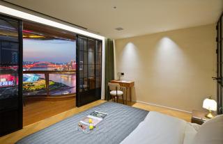 ShangShanZhu·River view Apartment (Hong Ya Dong Shop) - 7