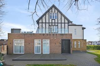 Brampton Grove Cozy Apartment - London - 0