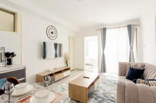Polished 1BR with gym and golf simulator, Kilimani - Nairobi - 7