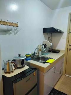 Luxurious 9th Floor Studio in Quezon City with Private Pool - Manila - 3