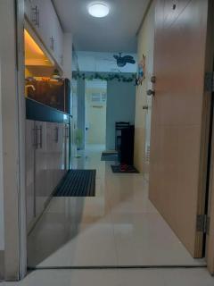Spacious 1-Bedroom Condo in Quezon City with Private Pool - Manila - 0