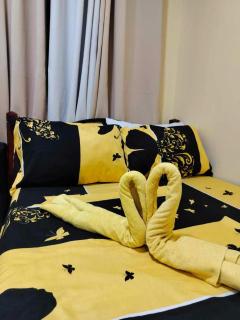 Spacious 1-Bedroom Condo in Quezon City with Private Pool - Manila - 3
