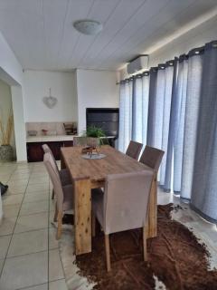 Guest Nest - Windhoek - 5