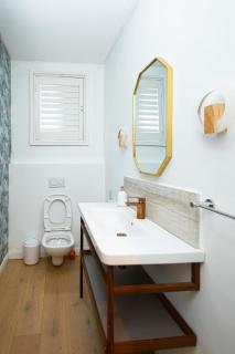 2-Bedroom Getaway- Comfort and Style - 8