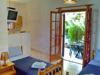Akrata Golden Beach House - 2
