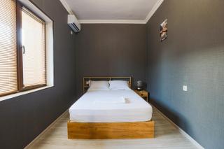 Brand-New 2BR House with Garden - 8