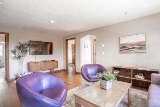 Charming Seattle Hideaway - 1 block from lake WA - 1