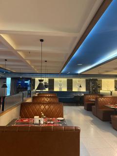 Sangam Hotel by Sameeksha Hospitality - Hyderabad - 1