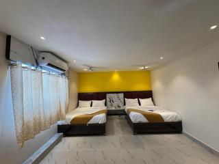 hotel rishi palace ashlfa metro - Mumbai - 0