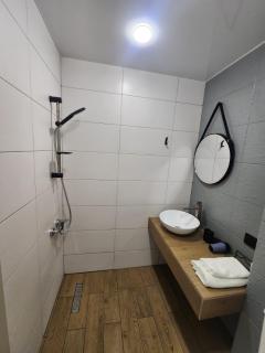 Saburtalo 1 Bedroom Metro Sameditsino apartment - Tbilissi - 3