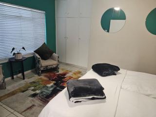 PinotageLuxuryCollection 16 Ryneveld Plaza - 2