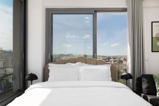 Skyline Horizon Luxury Apartment with Stunning Terrace by BiNoBi! - 7