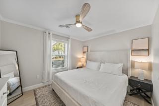 Beachside Villas 811 - 4