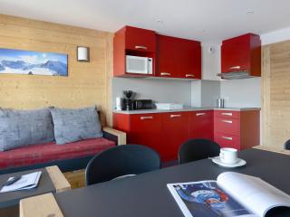 Appartement rénové 6 personnes, accès facile pistes, sauna/hammam, parking gratuit - FR-1-181-937 - Les Coches - 0