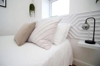 Rustic Elegant Retreat Opposite Stadium - Cardiff - 4