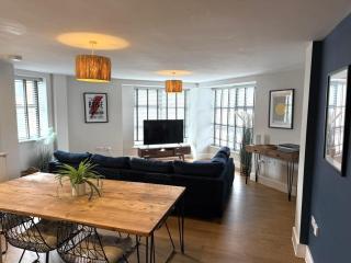 X-Large two bedroom & two bathroom apartment with free evening parking - Southampton - 6