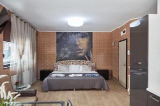 DOBOS Studio - 0