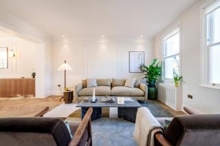 Chic Earl's Court Family Retreat - London - 4
