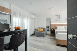 TOWER 15 Suites, Nilie Hospitality MGMT - 6