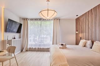 Superb Parisian Suite-Pere Lachaise - 9