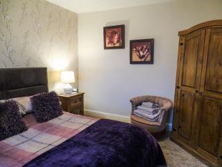 Blaeberry Cottage - 28061 - Dinwoodie Mains - 4