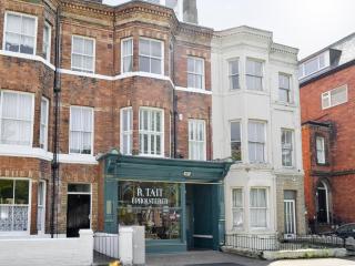St Martins Square Apartment 2 - 2
