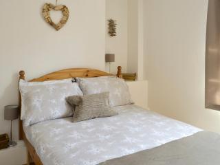 St Martins Square Apartment 2 - 5