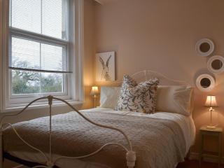 Broomleasowe House - 1