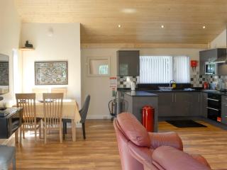 Maple Lodge - 9