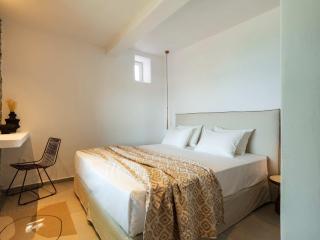 Trinitas Mare - Psarou Beachfront House w Sea View - Psarou - 9