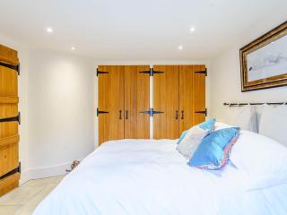 Woodpecker Cottage - 1