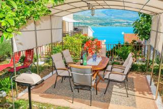 Wohnung Mit Grill, Terrasse Und Garten - Trogir - 0