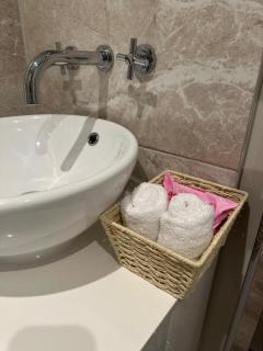 Southerleigh Lodge - Hereford - 7