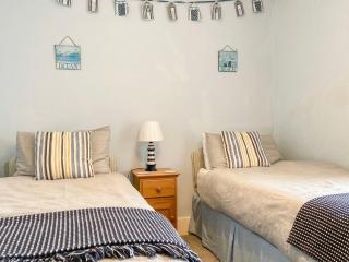 Dolphin Cottage - Braunton - 1
