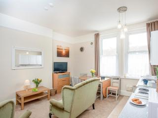 Apartment Eight - Uk39848 - Paignton - 8