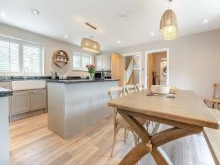 Property 3 - Uk44923 - Wroxall - 7