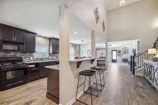 Luxurious Houston Home - Kingwood - 3