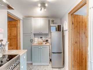 Crompton Cottage - 6