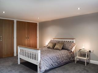 The Farmhouse Retreat - - 1