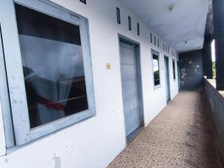 Loox Lensir Homesay - Cakranegara - 4