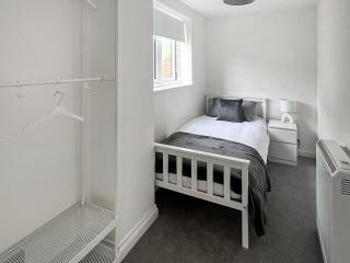 Samphire Cottage - 2