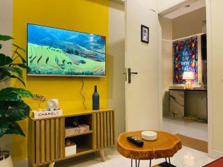 Vivid Studio Apt - Home Cinema at DHA VI Kh-Bukhari - 0