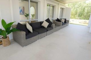 Perfection in Pallarenda With Pool & Studio Apt - 7