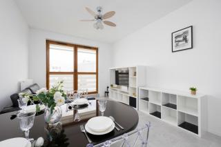 Zoliborz Stylish Apartment with Parking by Noclegi Renters - Warschau - 3