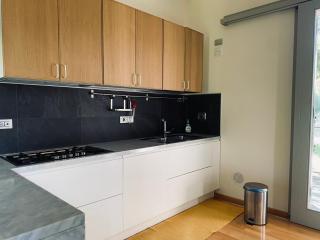 Villa immersa nei campi - 3