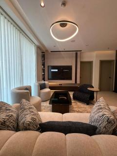 Amara - 2BR - Infinity Pool - Kingdom Tower View - Riyadh - 5