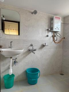 Sridevi Rooms - - 8